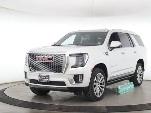Used 2024 GMC Yukon Denali w/ Advanced Technology Package AWD/4WD image 10