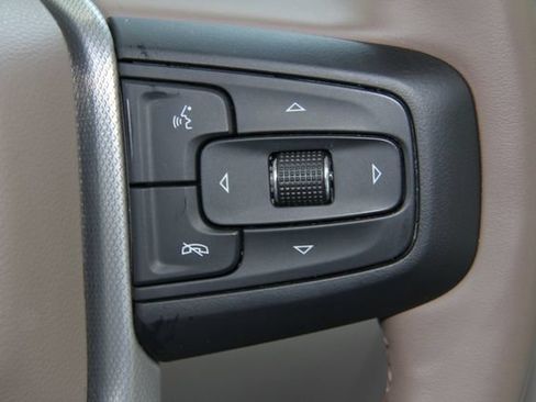Used 2023 GMC Yukon XL Denali AWD/4WD image 25