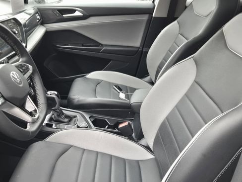 Certified 2023 Volkswagen Taos SEL image 24