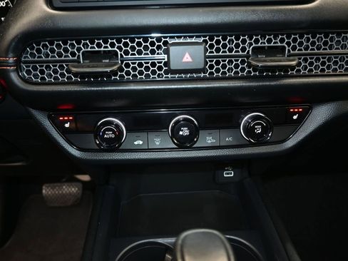 Used 2023 Honda HR-V Sport image 14