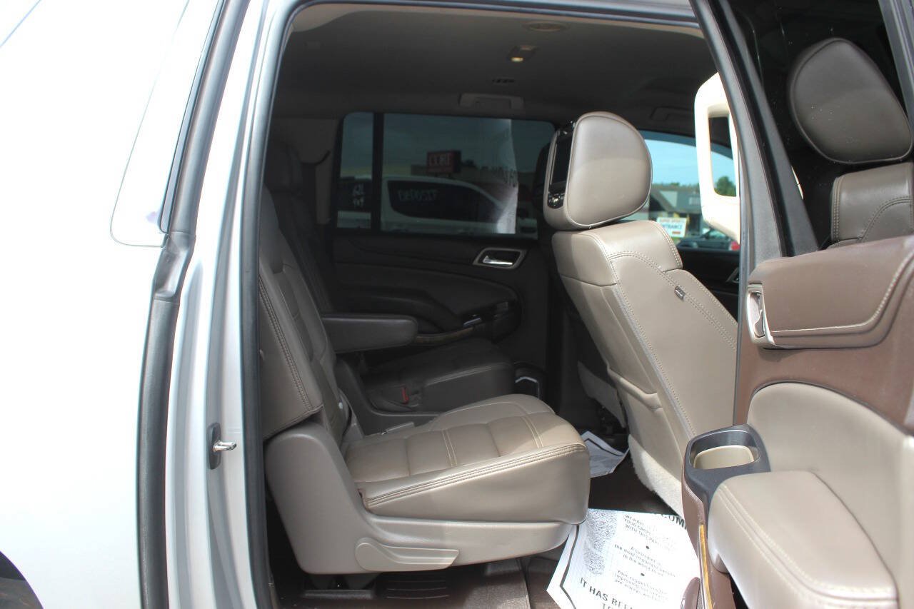 Used 2017 GMC Yukon XL Denali AWD/4WD image 11