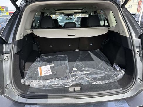 New 2026 Nissan Rogue SV w/ SV Premium Package image 9