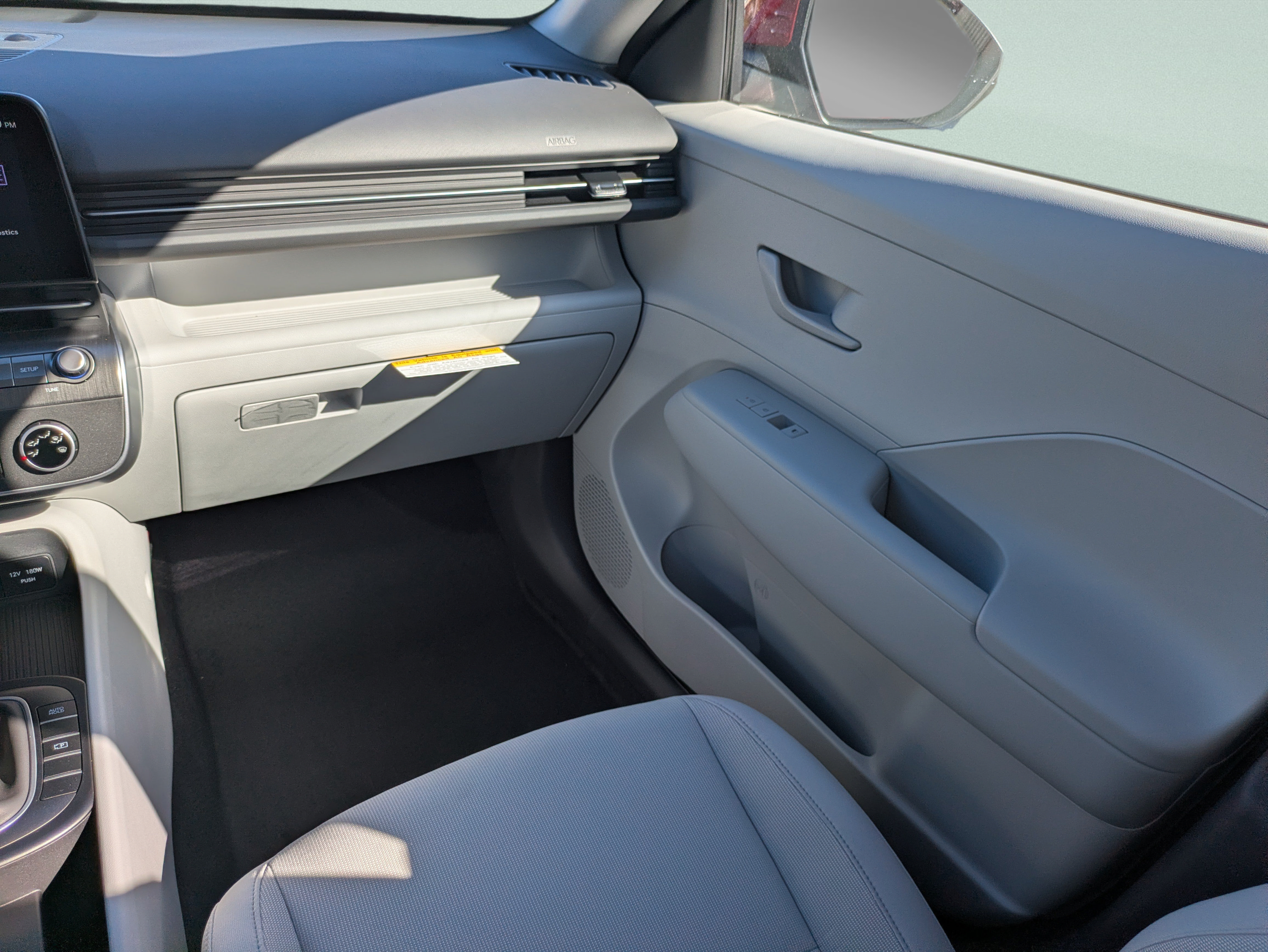 New 2027 Hyundai Kona SE FWD image 15