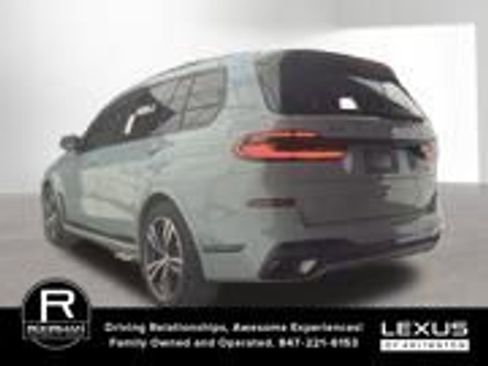 Used 2026 BMW X7 xDrive40i w/ M Sport Package image 6