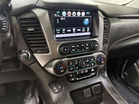 Used 2020 Chevrolet Suburban LT AWD/4WD image 21