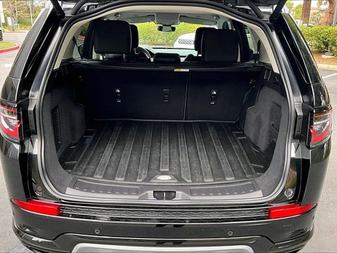Used 2024 Land Rover Discovery Sport S image 30