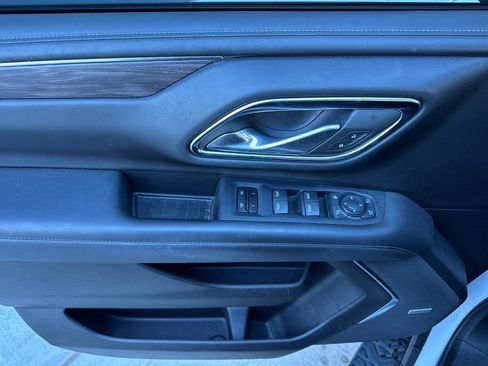 Used 2024 Chevrolet Tahoe Z71 w/ Luxury Package image 19