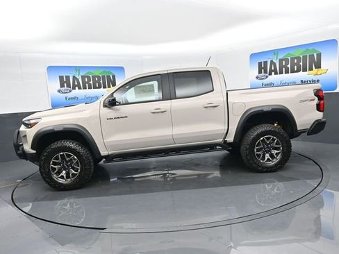 New 2026 Chevrolet Colorado ZR2 w/ Off-Road Front Bumper Package image 2