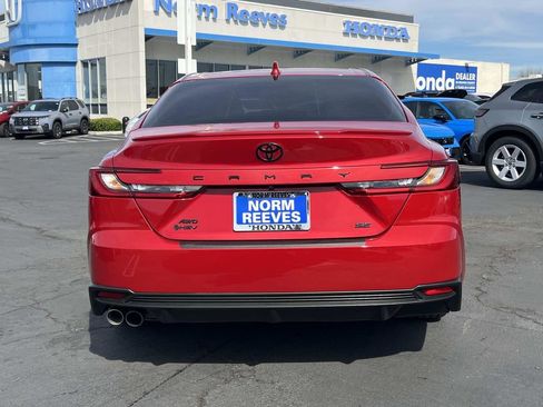 Used 2025 Toyota Camry SE w/ Convenience Package AWD/4WD image 24