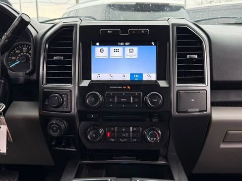 Used 2018 Ford F150 XLT w/ Equipment Group 302A Luxury image 26