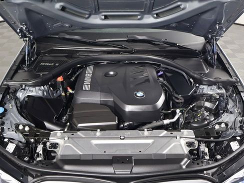 Used 2025 BMW 330i Sedan w/ Convenience Package image 15