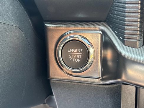 Used 2024 Ford F150 Lariat w/ Equipment Group 502A High AWD/4WD image 38