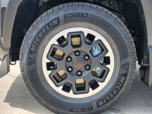 New 2026 Toyota 4Runner TRD Off-Road Premium AWD/4WD image 9