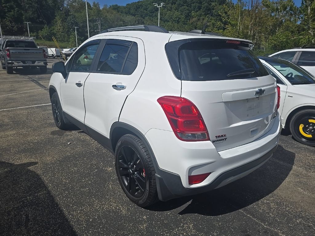 Used 2019 Chevrolet Trax LT w/ Sun & Sound Package AWD/4WD image 5