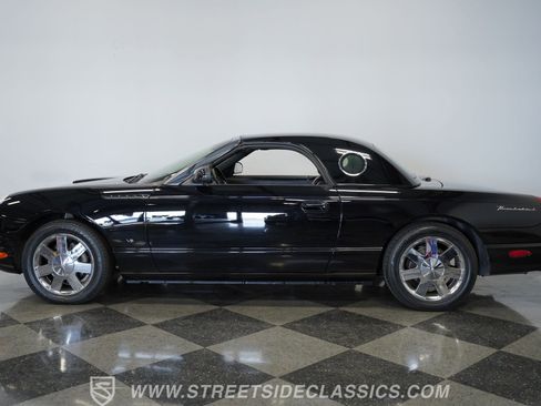 Used 2003 Ford Thunderbird image 28
