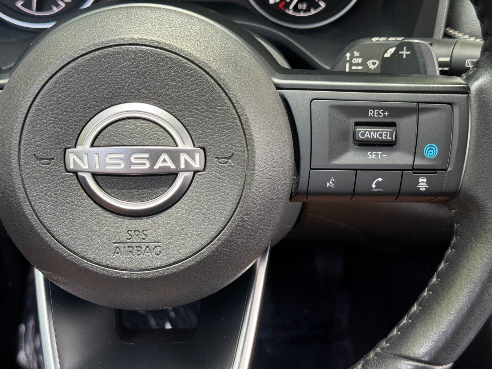 Used 2024 Nissan Rogue SV w/ SV Premium Package FWD image 21