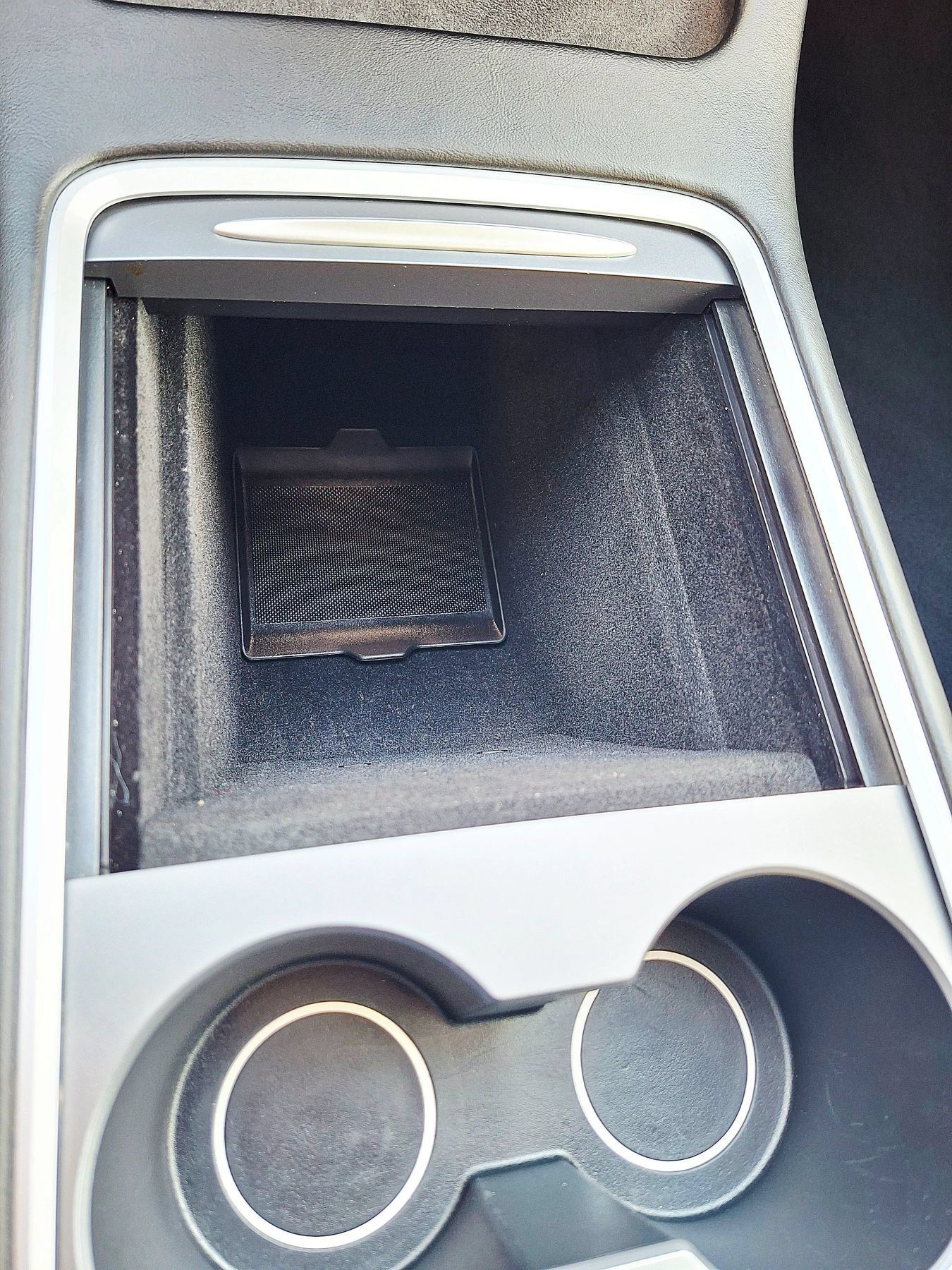 Used 2024 Tesla Model Y Long Range RWD image 23