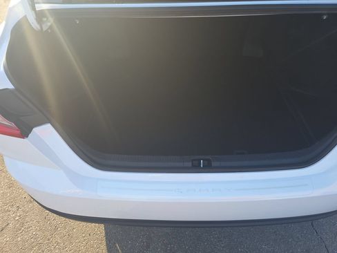Used 2025 Toyota Camry Hybrid FWD image 20