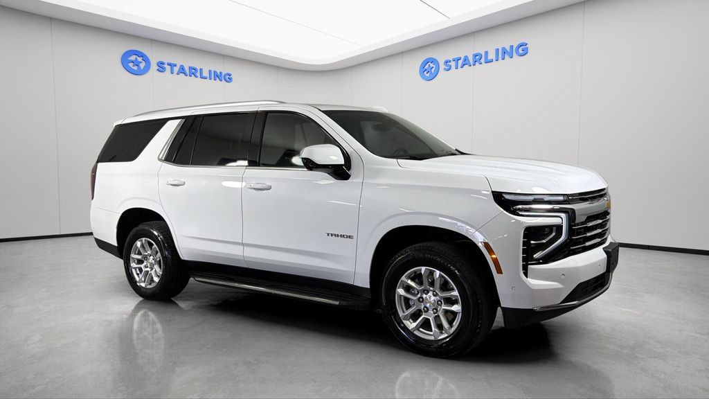 Used 2025 Chevrolet Tahoe LT AWD/4WD image 12