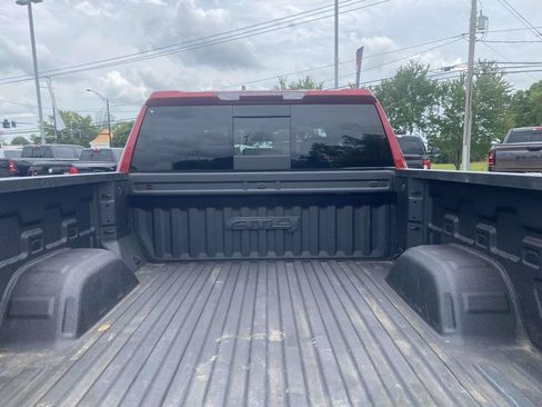Used 2024 GMC Sierra 1500 AT4 w/ AT4 Preferred Package AWD/4WD image 13