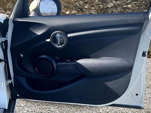 Used 2016 MINI Cooper 4-Door Hardtop image 20