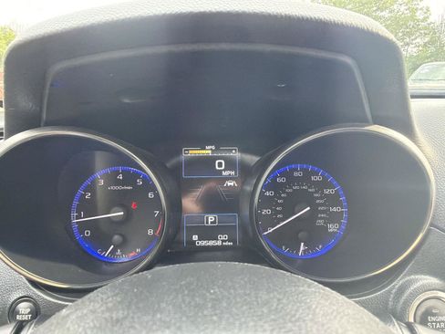 Used 2019 Subaru Outback 3.6R Limited AWD/4WD image 15