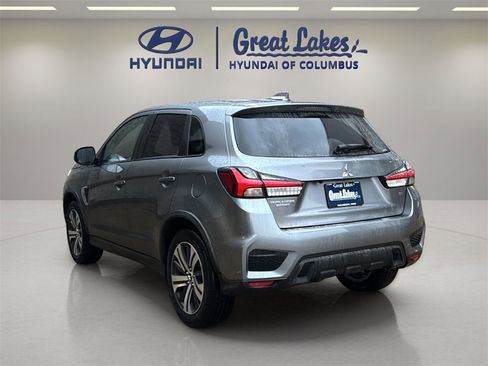 Used 2025 Mitsubishi Outlander Sport SE image 3