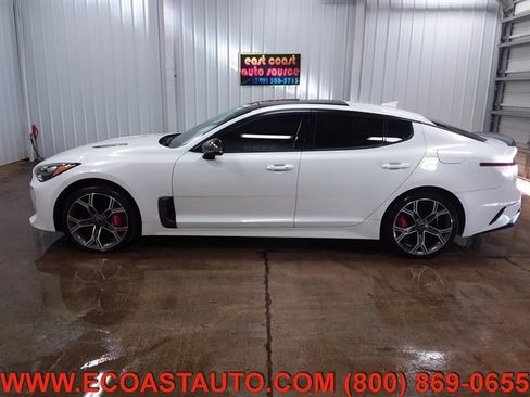 Used 2021 Kia Stinger GT2 image 5