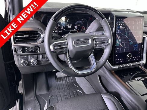 Used 2025 GMC Yukon Denali w/ Denali Reserve Package image 21
