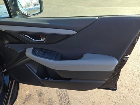 Certified 2025 Subaru Outback Premium w/ Popular Package #1A image 5