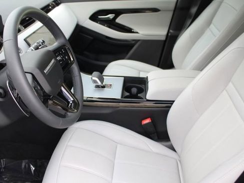 Used 2025 Land Rover Range Rover Evoque S image 22