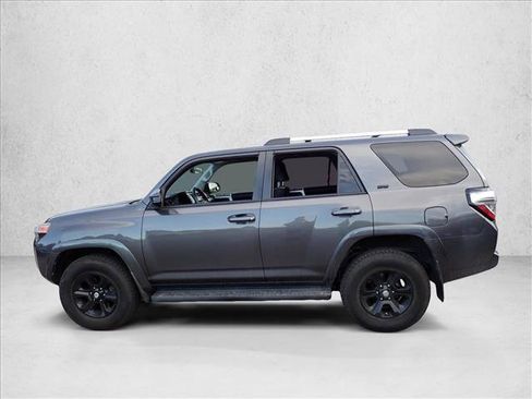 Used 2019 Toyota 4Runner SR5 AWD/4WD image 7