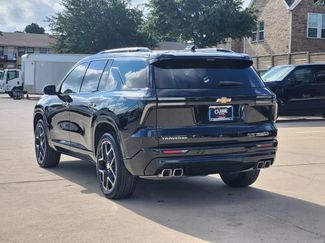 Used 2026 Chevrolet Traverse High Country w/ LPO, Floor Liner Package FWD video 3