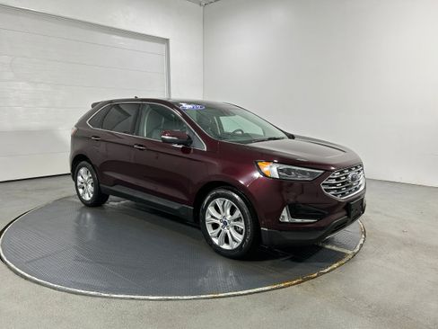 Used 2020 Ford Edge Titanium w/ Equipment Group 301A image 2