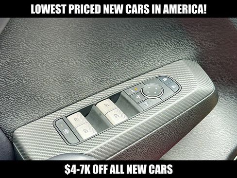 New 2025 Mitsubishi Outlander SE image 23