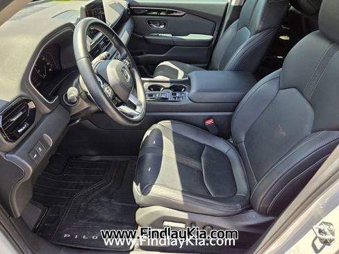 Used 2023 Honda Pilot EX-L image 12