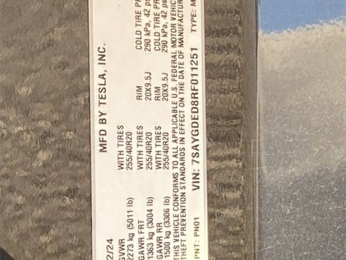 Used 2024 Tesla Model Y 2WD image 14