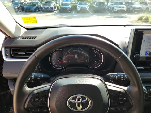 Used 2024 Toyota RAV4 XLE Premium FWD image 19