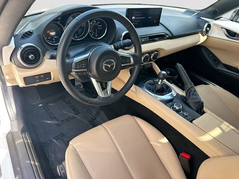 Used 2024 MAZDA MX-5 Miata Grand Touring image 9