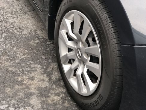 Used 2016 Nissan Altima 2.5 S w/ Power Driver Seat Package image 2