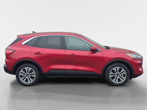 Used 2022 Ford Escape SEL image 3