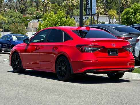 Used 2025 Honda Civic Sport image 5