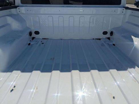 New 2026 Jeep Gladiator Sahara image 33