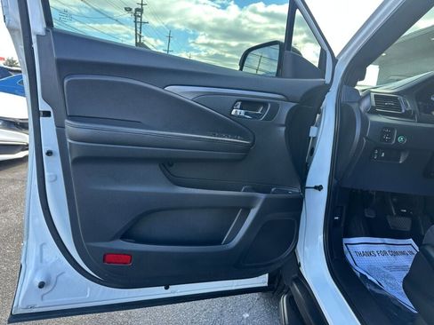 Used 2020 Honda Passport Sport image 9