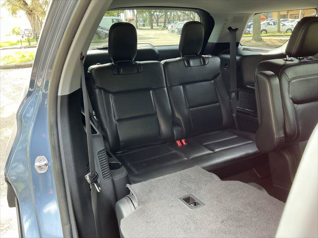 Used 2021 Ford Explorer Limited w/ Hybrid Equipment Group 310A RWD image 19