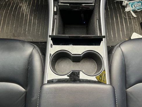 Used 2018 Tesla Model 3 Mid Range image 15