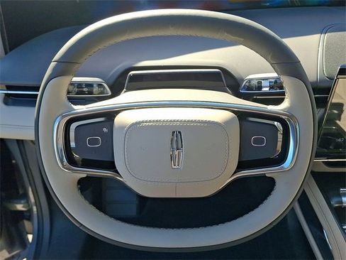 New 2025 Lincoln Nautilus Premier w/ Jet Appearance Package image 9