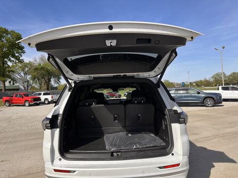 Certified 2025 Buick Enclave Avenir w/ Super Cruise Package image 40