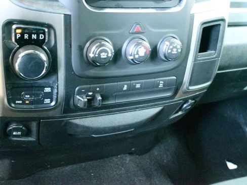 Used 2019 RAM 1500 Classic Warlock AWD/4WD image 19