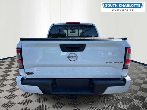 Used 2022 Nissan Frontier SV AWD/4WD image 5